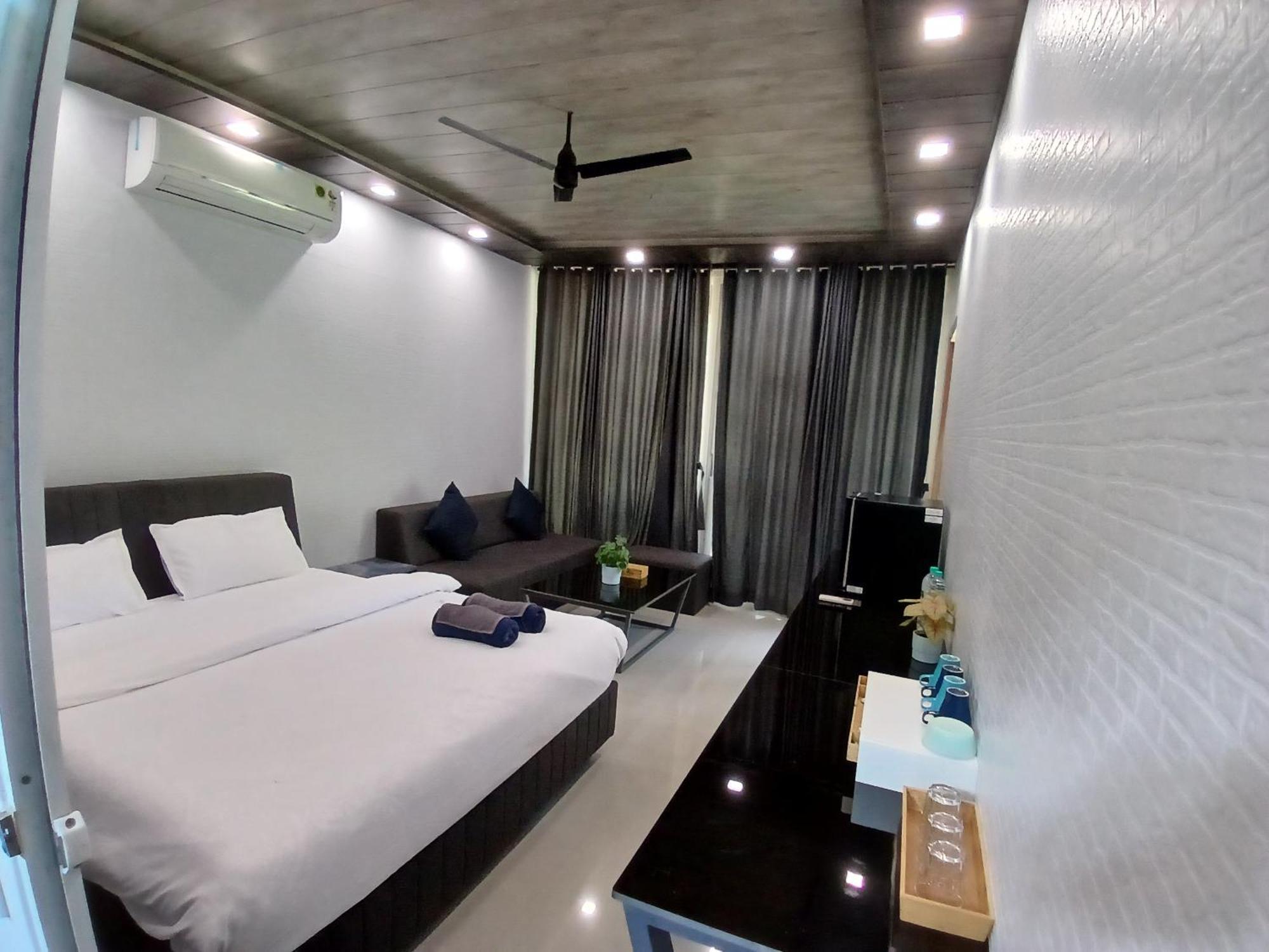 Nature'S Cove Resort อาลีบากห์ ภายนอก รูปภาพ